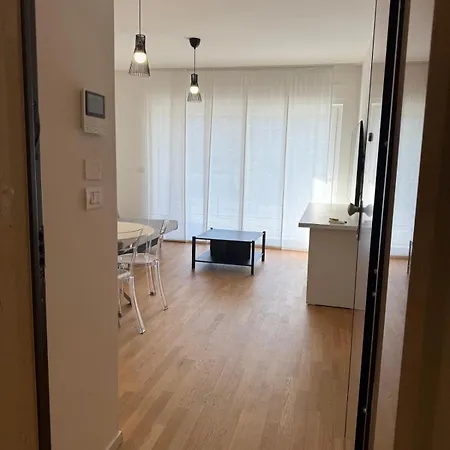 Nbapartment Jordan Апартаменти